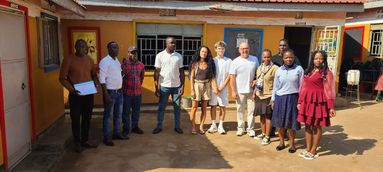 Group photo with organisation members — School visit