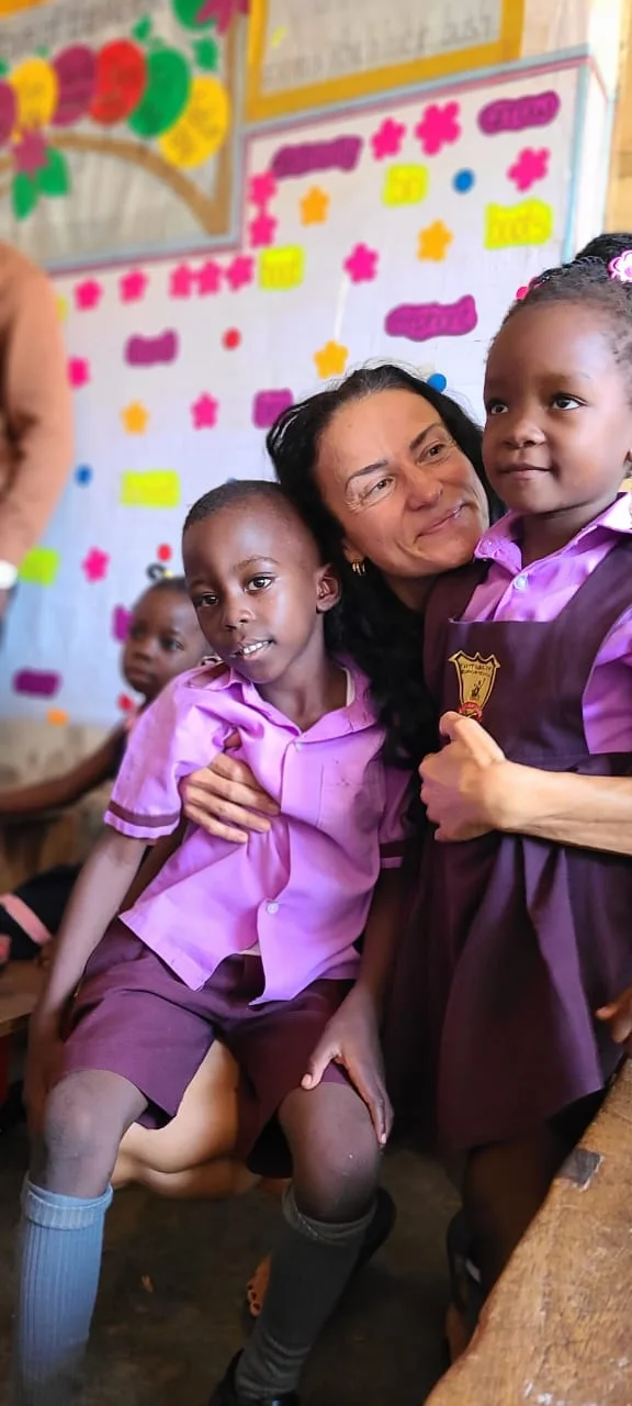 Visitor with students — School visit