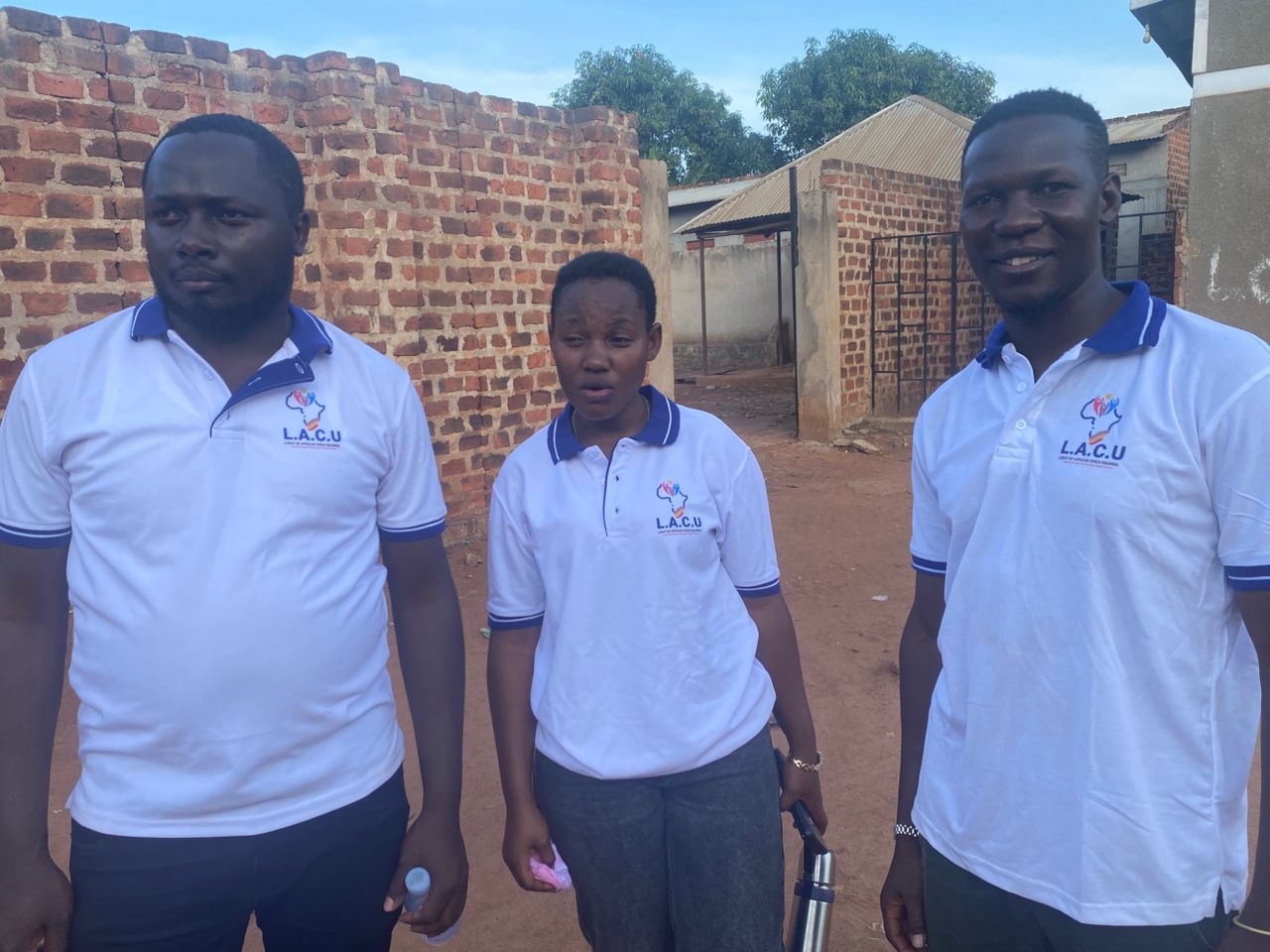 Community: Team of volunteers